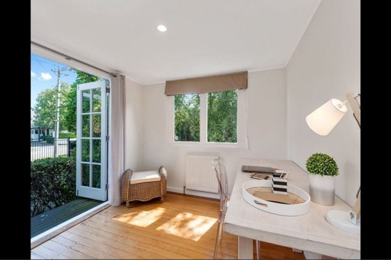 Photo of property in 52 Bretts Road, St Albans, Christchurch, 8052