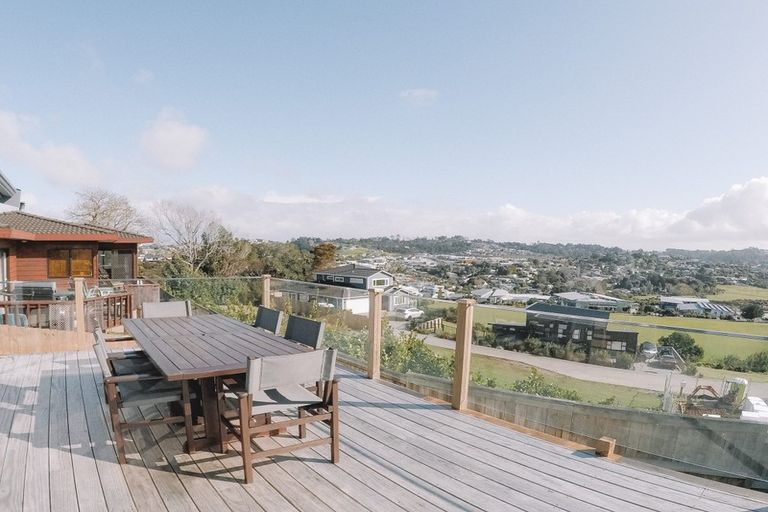 Photo of property in 54b Stanmore Bay Road, Stanmore Bay, Whangaparaoa, 0932