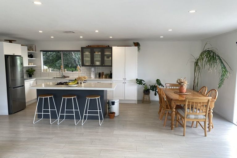 Photo of property in 3 Marjorie Lane, Papamoa Beach, Papamoa, 3118