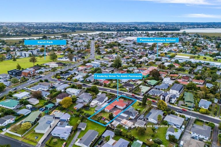 Photo of property in 7 Enderby Drive, Te Atatu Peninsula, Auckland, 0610