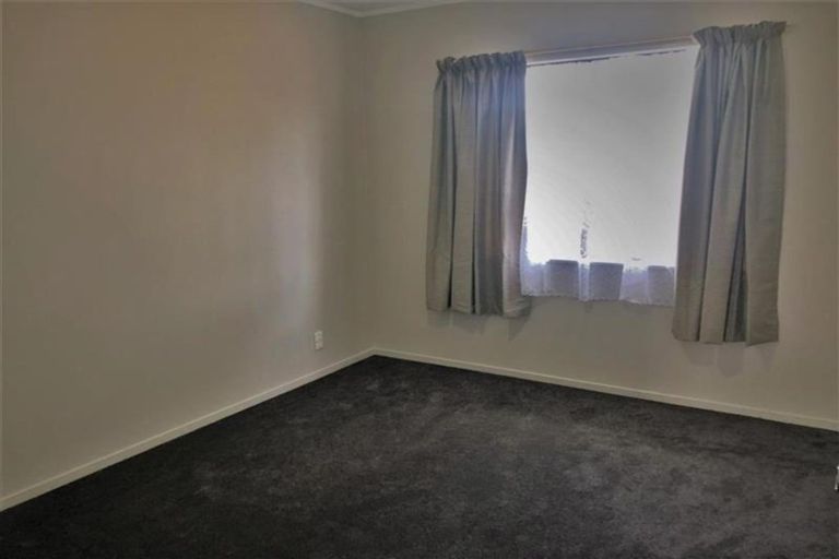 Photo of property in 2/45 Templeton Place, Clendon Park, Auckland, 2103