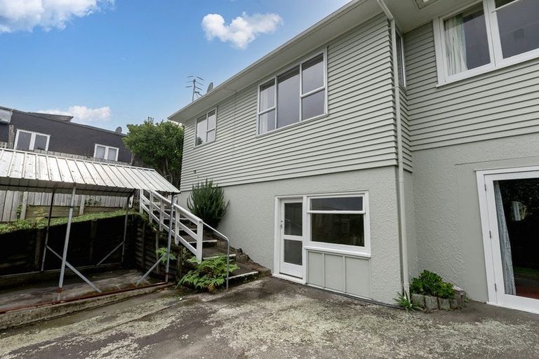 Photo of property in 12 Kiwi Road, Raumati Beach, Paraparaumu, 5032