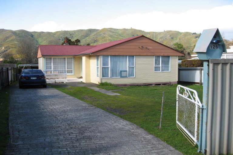 Photo of property in 126 Wellington Road, Wainuiomata, Lower Hutt, 5014