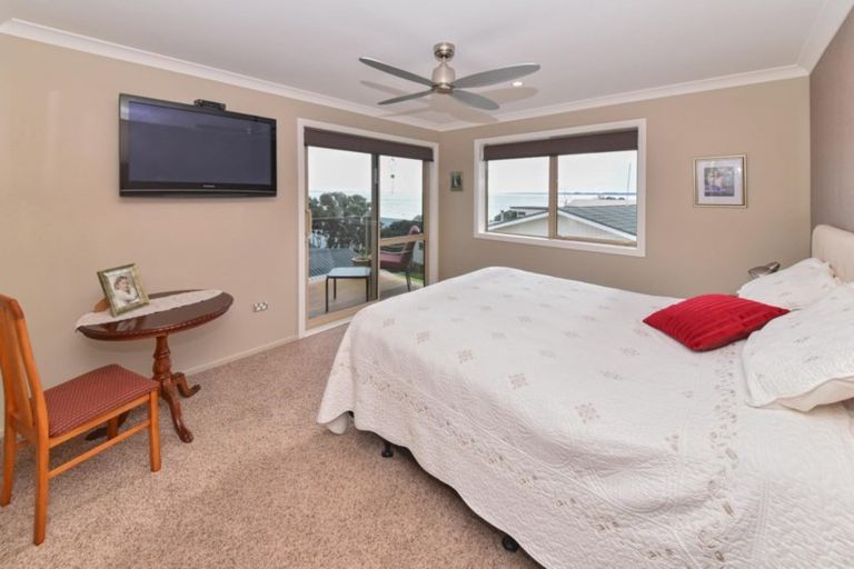 Photo of property in 49a Torkar Road, Clarks Beach, 2122