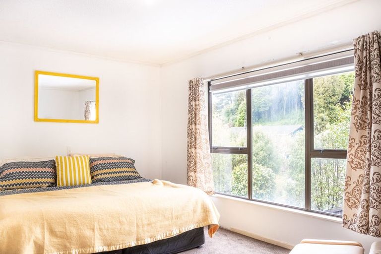 Photo of property in 14 Westhaven Drive, Tawa, Wellington, 5028