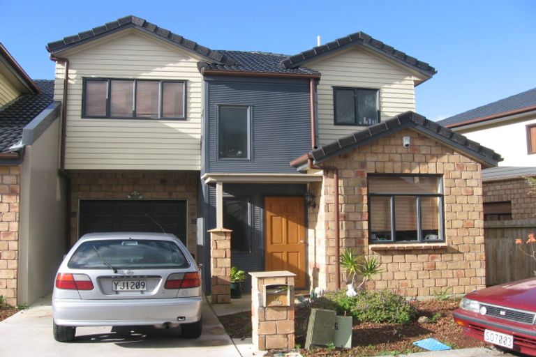 Photo of property in 13 Derg Place, East Tamaki, Auckland, 2013
