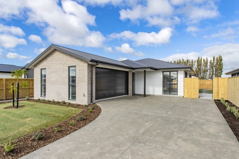 Photo of property in 38 Skibbereen Drive, Halswell, Christchurch, 8025