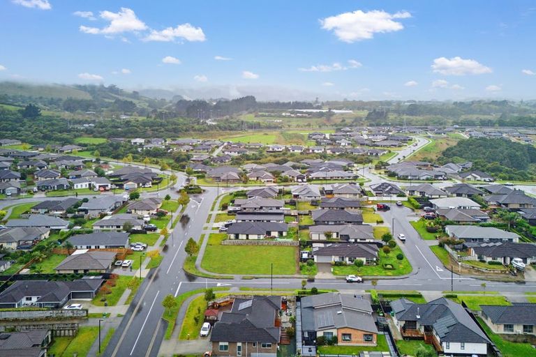 Photo of property in 1 Glenkirk Crescent, Pokeno, 2402