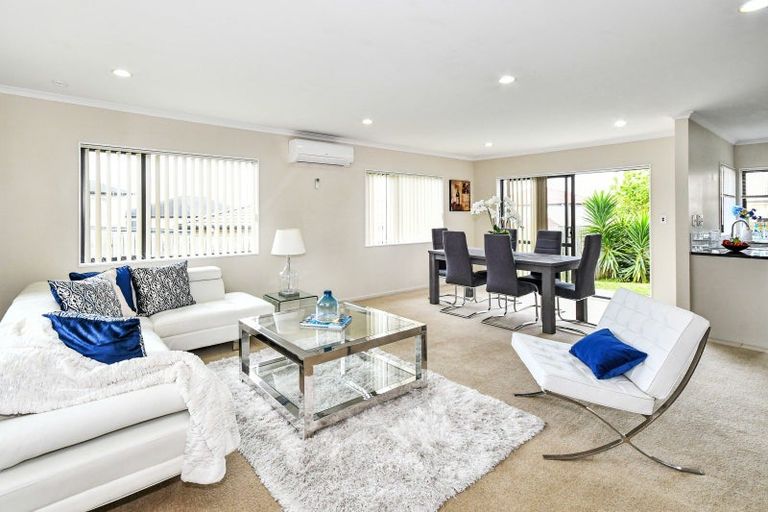 Photo of property in 17 Kokako Rise, Papakura, 2110