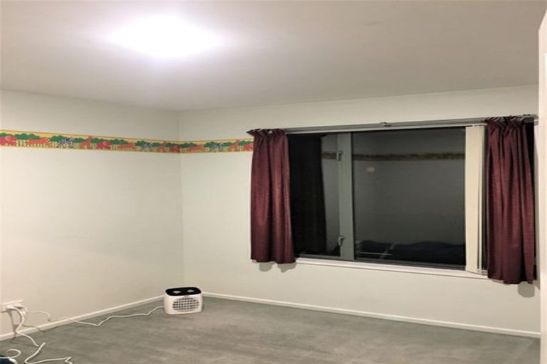 Photo of property in 27 Dufek Crescent, Wigram, Christchurch, 8042