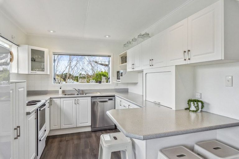 Photo of property in 131-133 Ruapehu Street, Paraparaumu, 5032