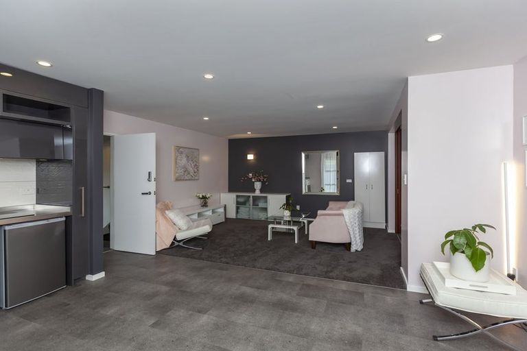 Photo of property in 19a Wharemauku Road, Raumati Beach, Paraparaumu, 5032