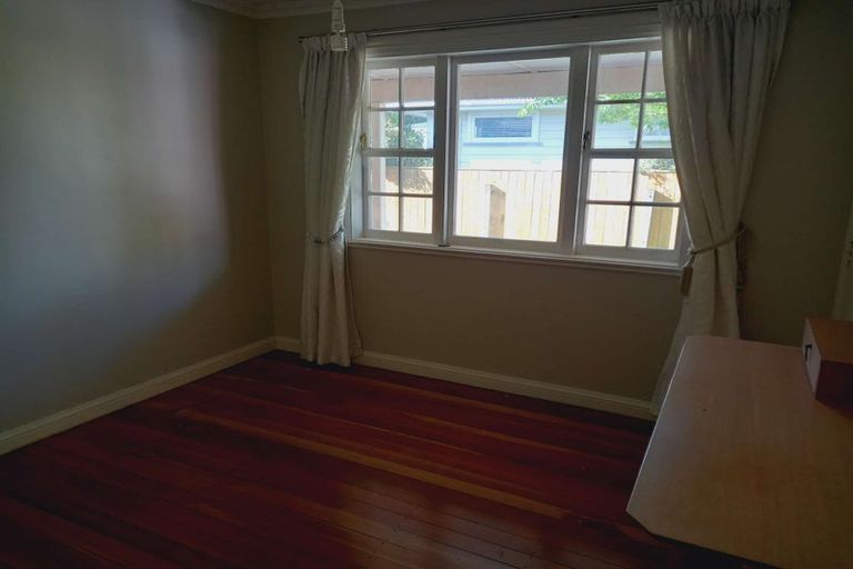 Photo of property in 16 Watt Street, Featherston, 5710