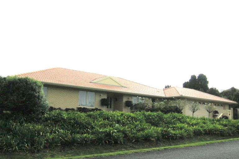 Photo of property in 2 Olwyn Place, Greenhithe, Auckland, 0632