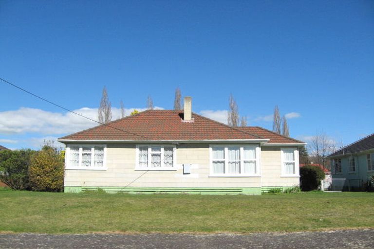 Photo of property in 30 Takahe Street, Taihape, 4720