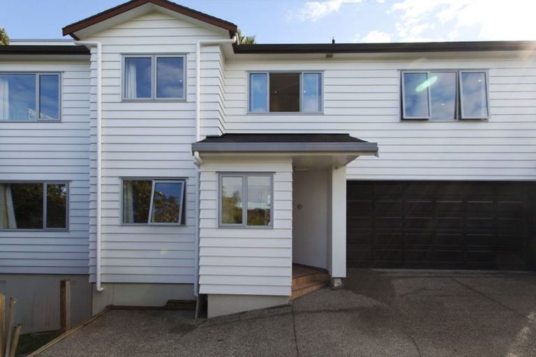 Photo of property in 2/1 Keys Street, Belmont, Auckland, 0622