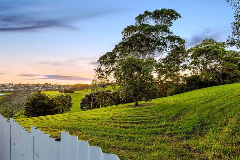 Photo of property in 4/21 Hillcrest Road, Papatoetoe, Auckland, 2025