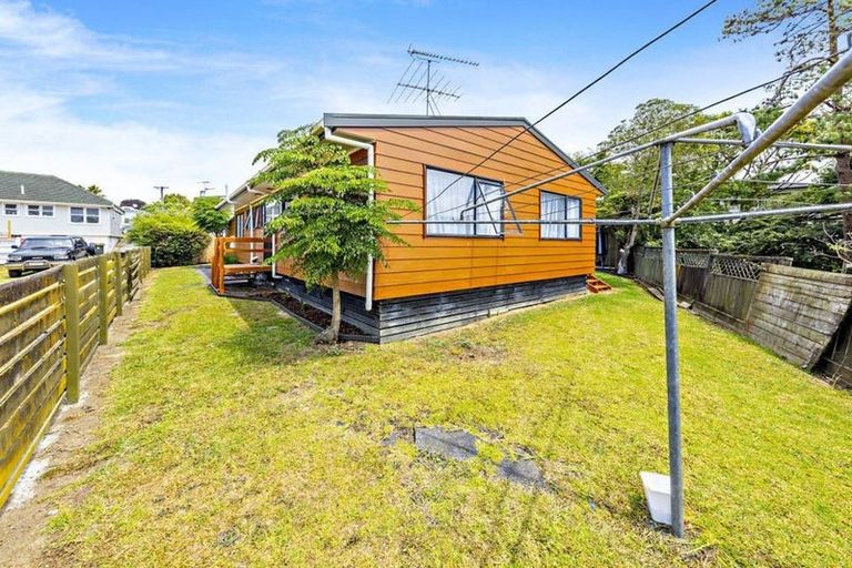 Photo of property in 2/19 Mountfort Street, Manurewa, Auckland, 2102