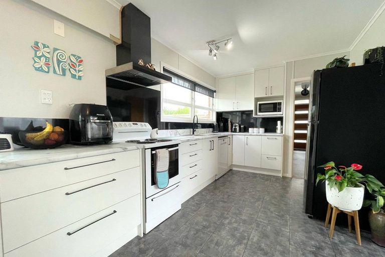 Photo of property in 2 Kotare Place, Tokoroa, 3420