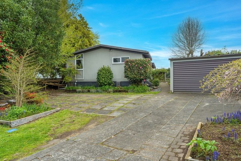Photo of property in 18 Icarus Place, Sunnybrook, Rotorua, 3015