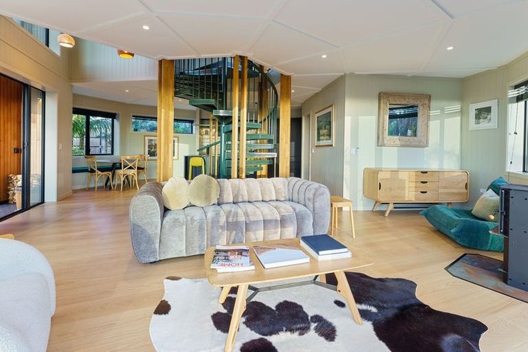 Photo of property in 14 Wilson Way, Waikanae, 5036