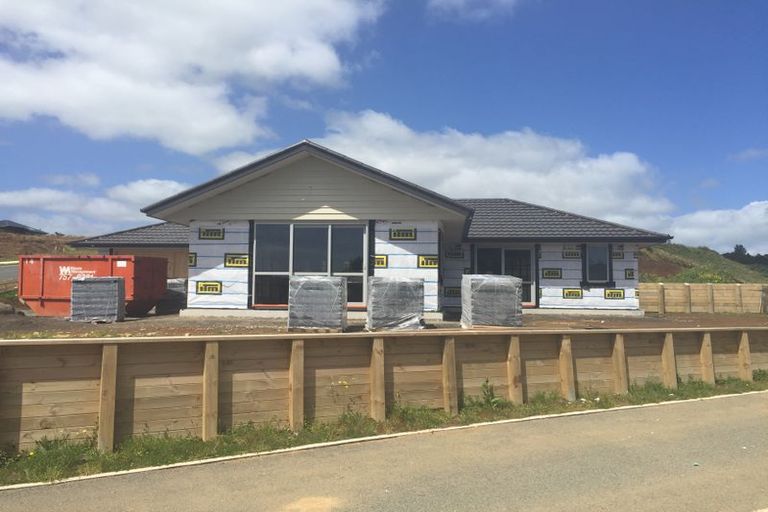 Photo of property in 48 Cyrus Street, Whalers Gate, New Plymouth, 4310