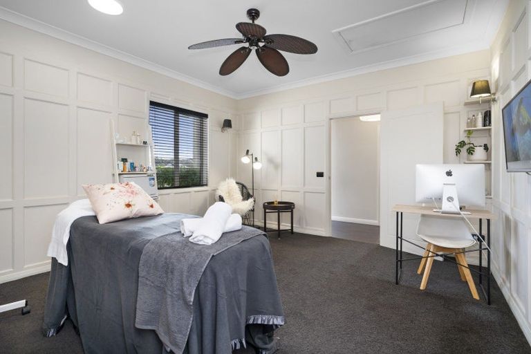 Photo of property in 1 Landing Drive, Pyes Pa, Tauranga, 3112