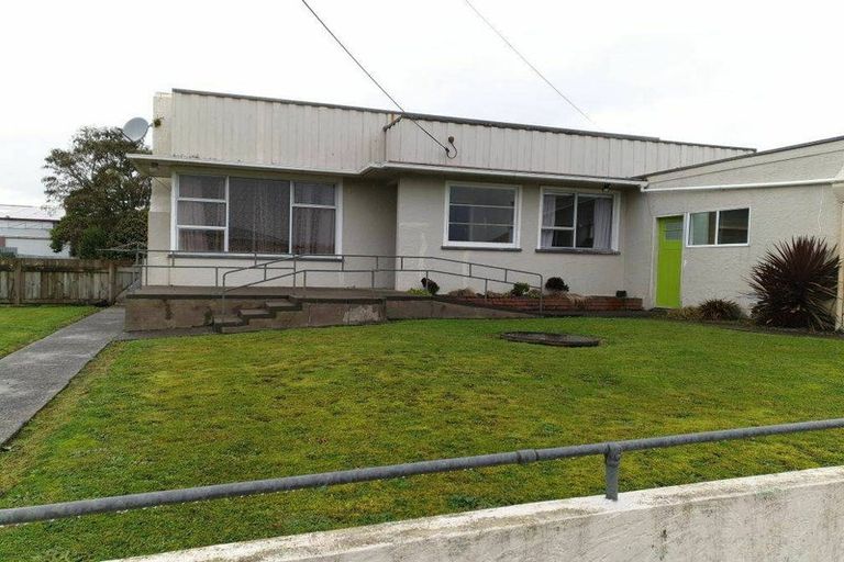 Photo of property in 33 Albert Street, Pahiatua, 4910