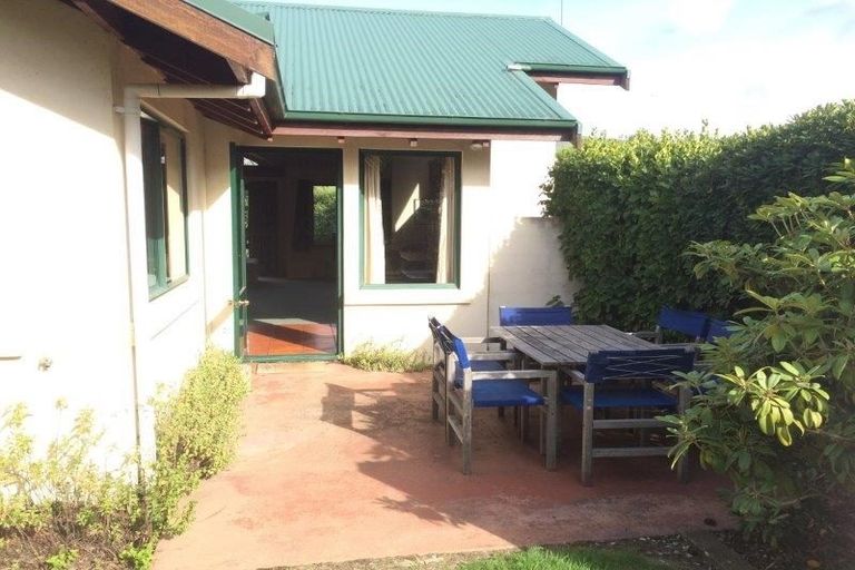 Photo of property in 4a Roto Place, Wanaka, 9305