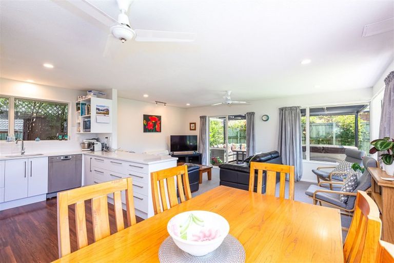 Photo of property in 5 Malthouse Lane, Heathcote Valley, Christchurch, 8022