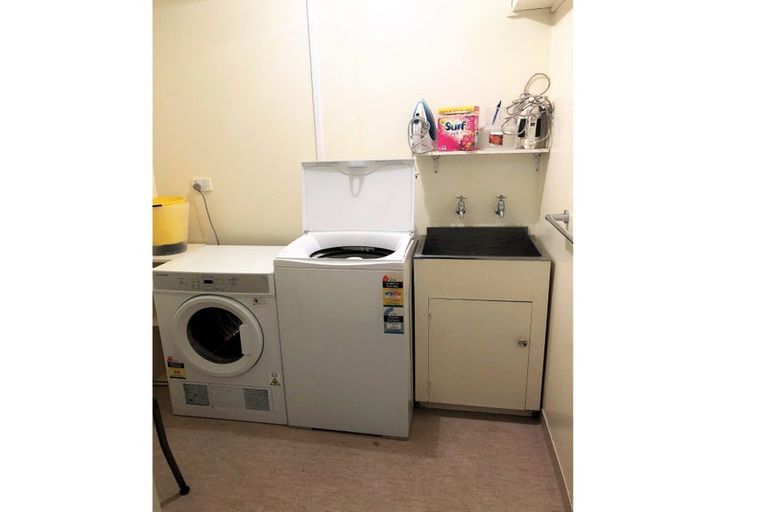 Photo of property in 5b Queen Street, Mosgiel, 9024