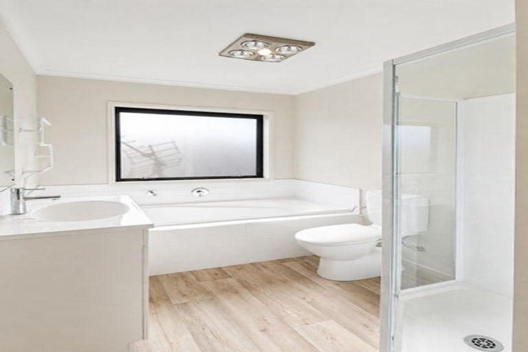 Photo of property in 35 Pakohe Street, Pegasus, 7612