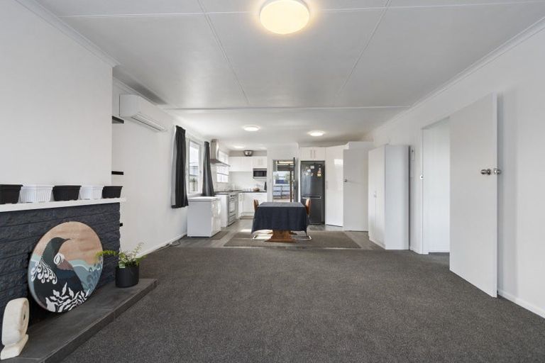 Photo of property in 19 Shamrock Street, Levin, 5510