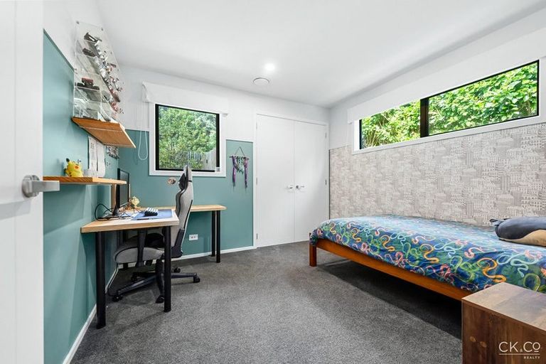 Photo of property in 12d Chatsworth Road, Silverstream, Upper Hutt, 5019