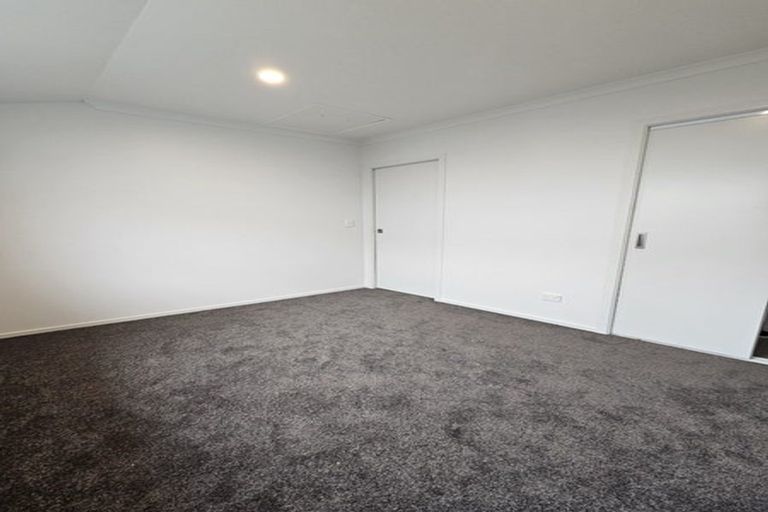 Photo of property in 141a-d Bedford Street, Cannons Creek, Porirua, 5024