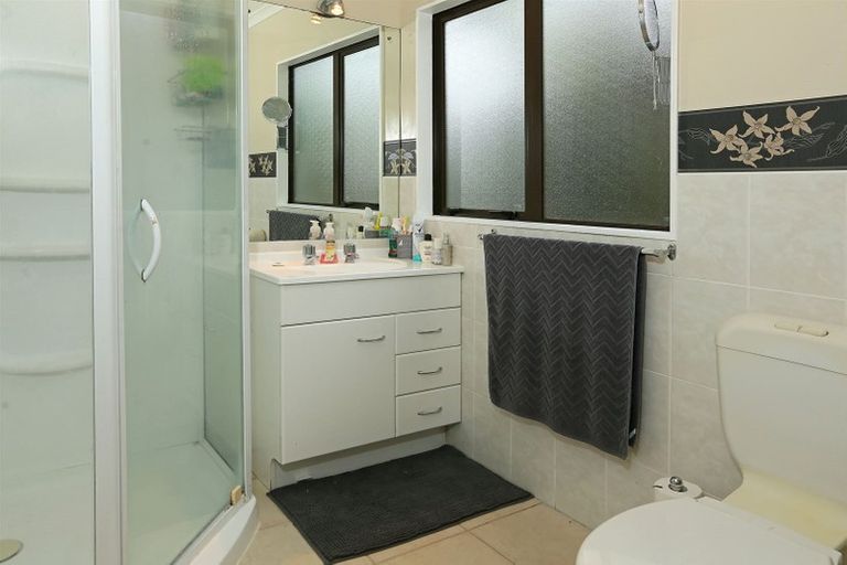 Photo of property in 30 Carnelian Court, Westgate, Auckland, 0614