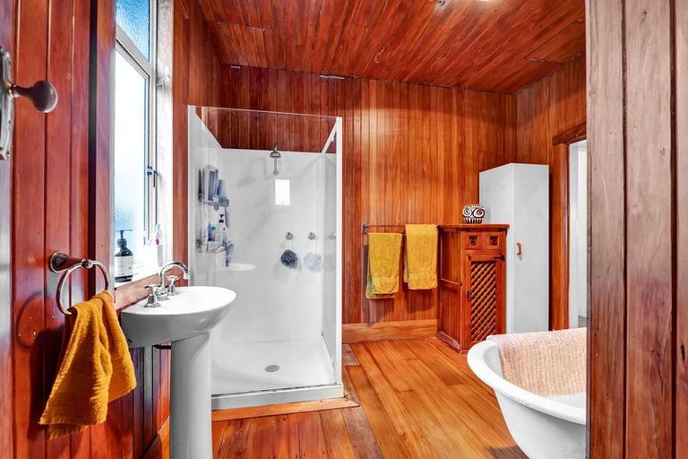 Photo of property in 27 Lyn Street, Lynmouth, New Plymouth, 4310