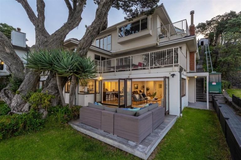 Photo of property in 2/259 Hurstmere Road, Takapuna, Auckland, 0622