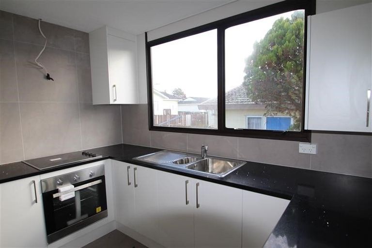 Photo of property in 77 Boundary Road, Clover Park, Auckland, 2019