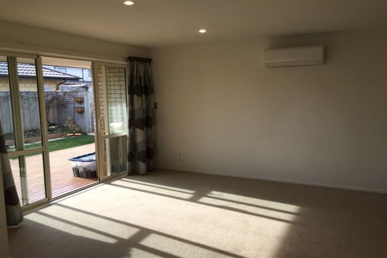 Photo of property in 10 Murfitt Street, Pegasus, 7612