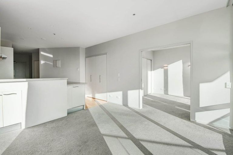 Photo of property in 609/11 Tamariki Avenue, Kelston, Auckland, 0602