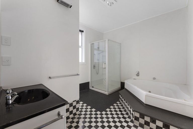 Photo of property in 11 Balmoral Street, Oamaru North, Oamaru, 9400