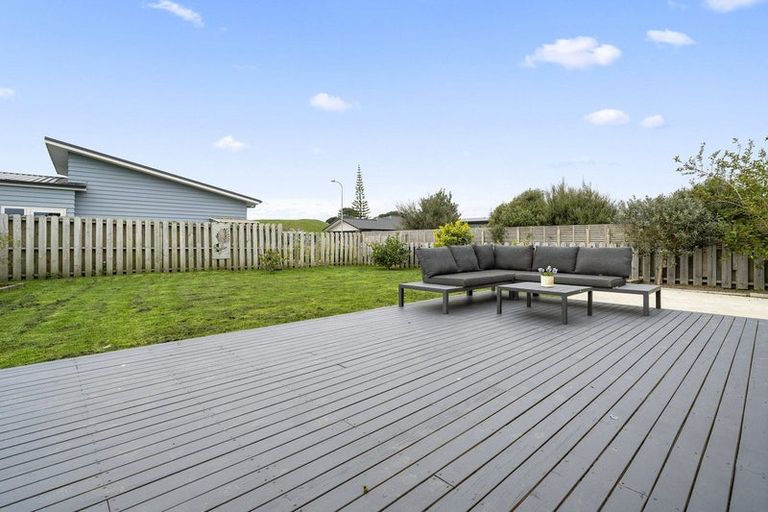 Photo of property in 4 Te Wiremu Lane, Otaki, 5512