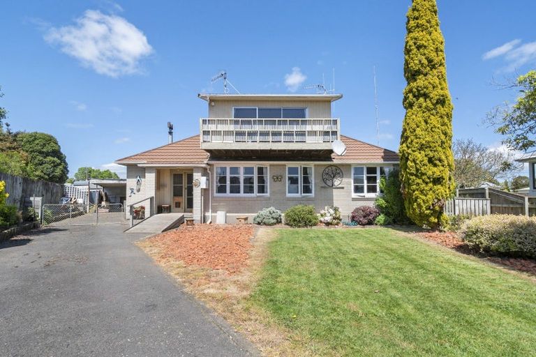 Photo of property in 30 Lower High Street, Marton, 4710