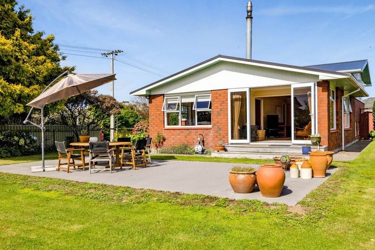 Photo of property in 27 Cameron Street, Hawera, 4610