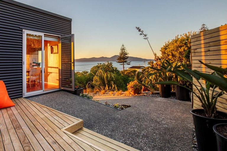 Photo of property in 15 The Esplanade, Raumati South, Paraparaumu, 5032