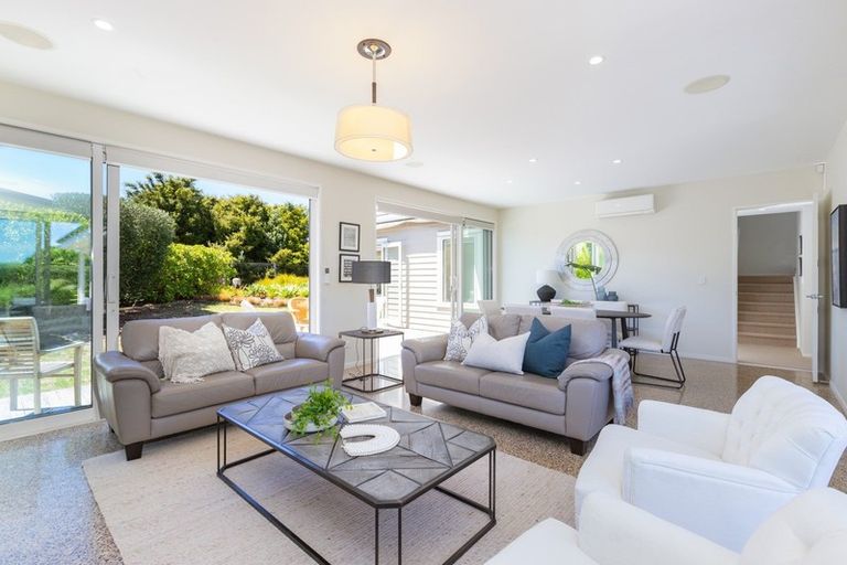 Photo of property in 2 Taumata Road, Omaha, Warkworth, 0986