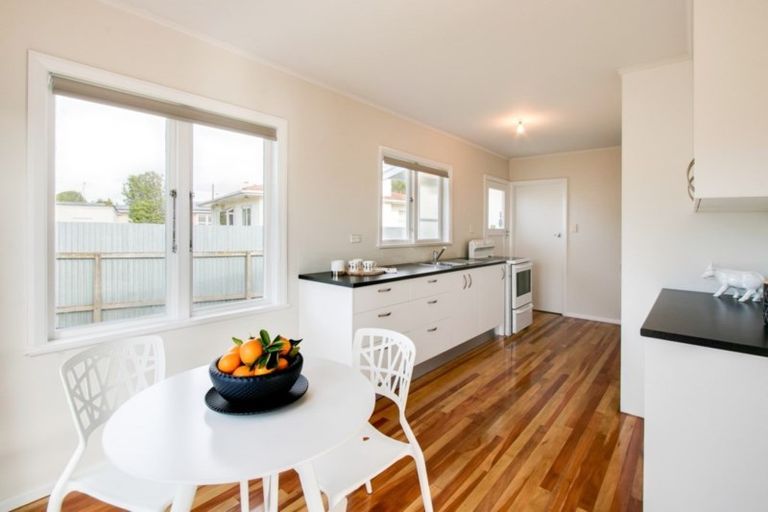 Photo of property in 34 Oldham Avenue, Onekawa, Napier, 4110