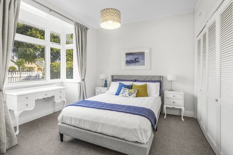 Photo of property in 24 Kauri Street, Eastbourne, Lower Hutt, 5013