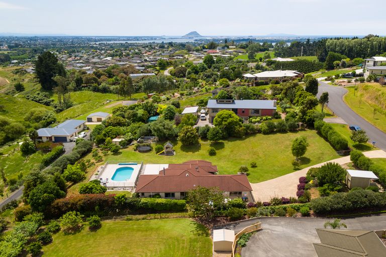 Photo of property in 21 Roger Guy Place, Welcome Bay, Tauranga, 3175